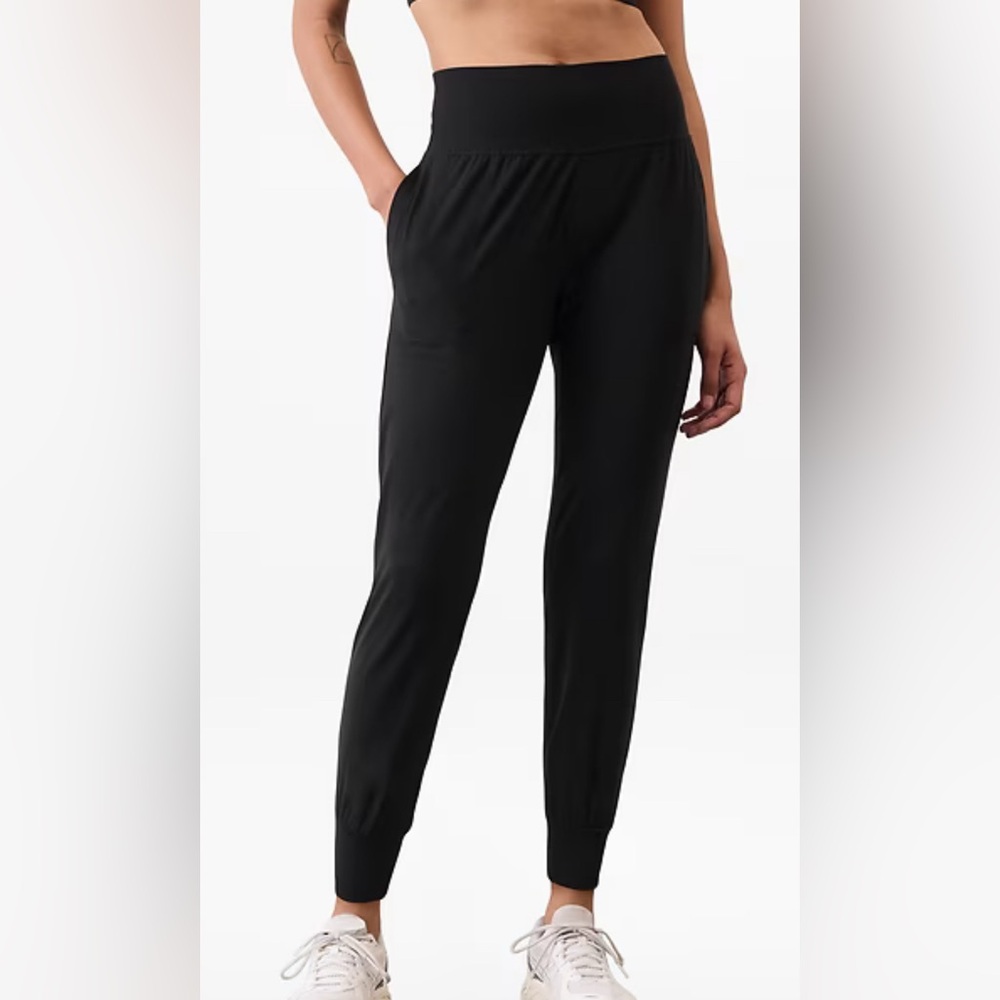 Athleta Salutation Jogger Pants in Powervita NWT